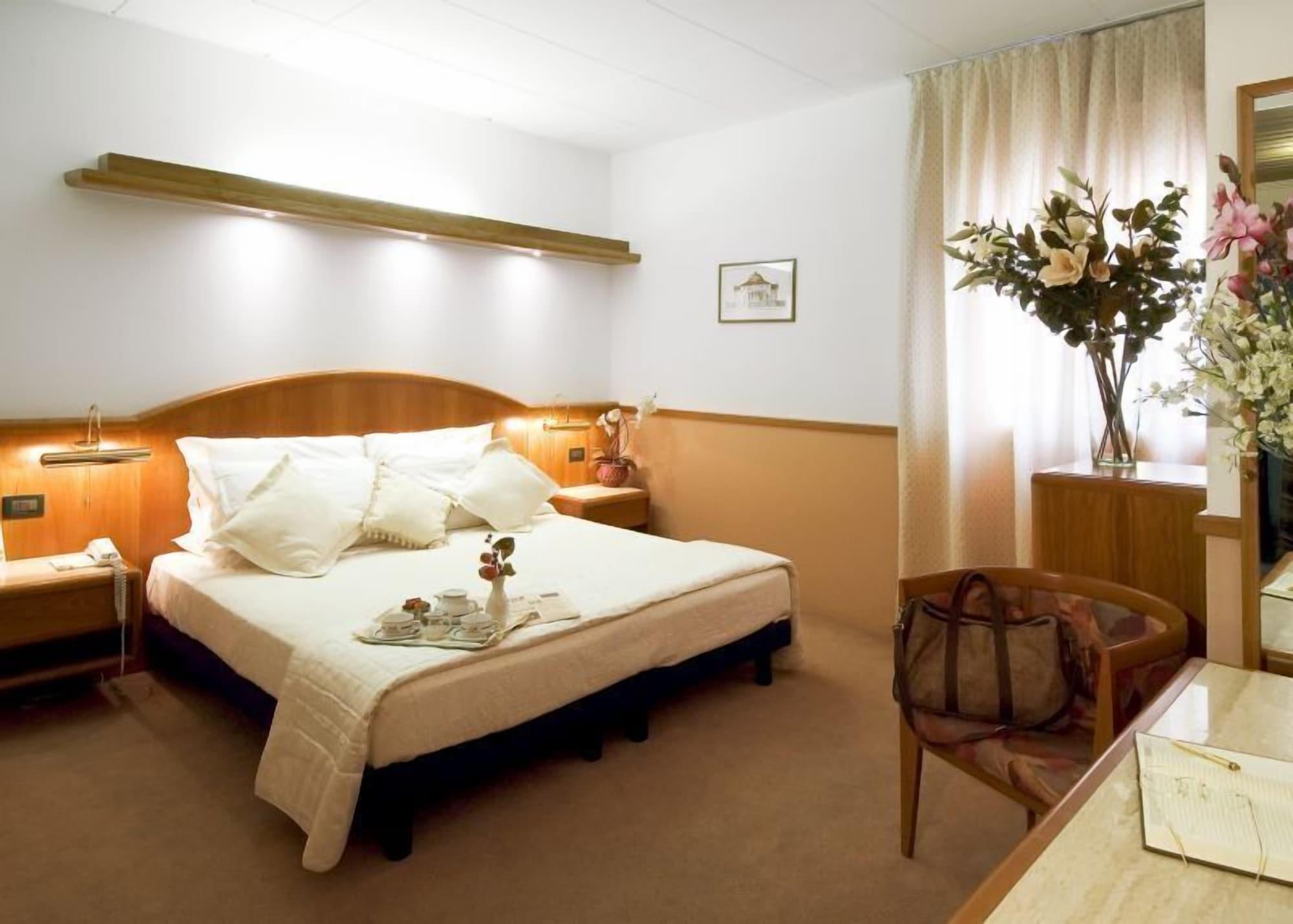 Alfa Fiera Hotel Vicence Extérieur photo