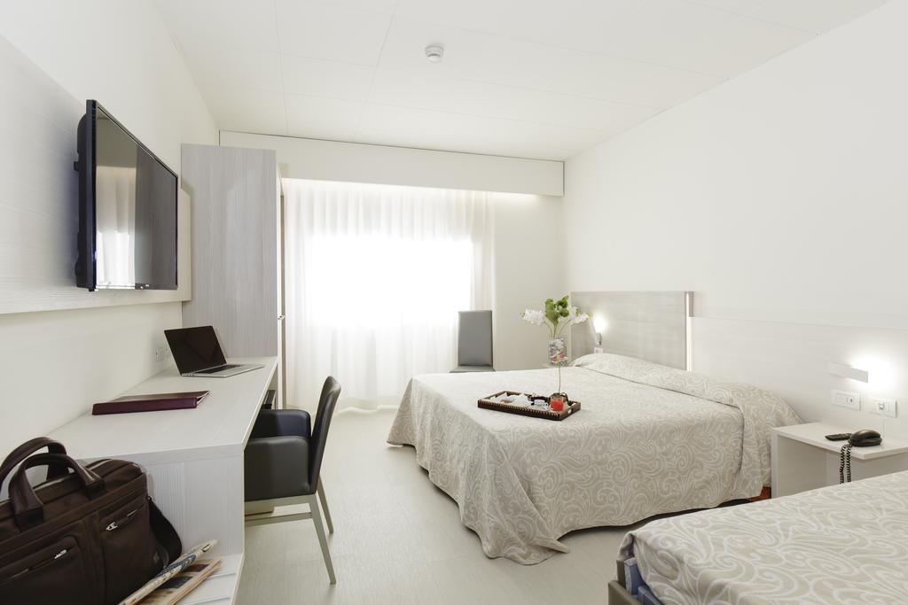Alfa Fiera Hotel Vicence Extérieur photo